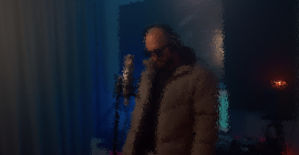 ESSERE – Zâmbete False