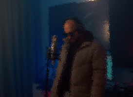 ESSERE – Zâmbete False